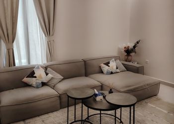 استديو بدخول ذاتي
