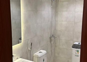 استديو بسرير ماستر وجلسة جانبية 