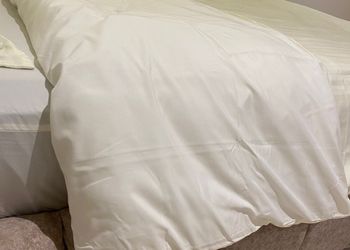 استديوبسرير ماستر  وفناء خارجي 