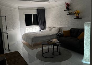 استديو أنيق بدخول ذاتي وانترنت 