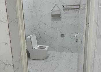 شاليه بمسطح اخضر ومجلس