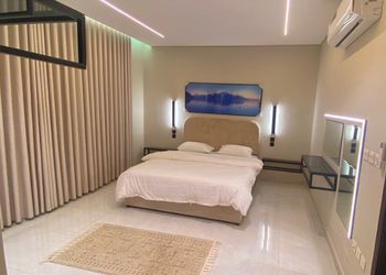 استديو بسرير ماستر وجلسة جانبية
