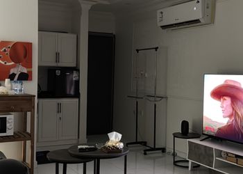 استديو أنيق بدخول ذاتي وانترنت 
