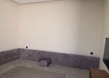 شاليه بمجلس ومسبح خارجي 
