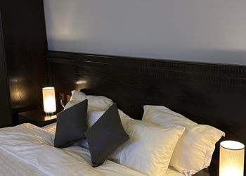 استديو بسرير ماستر 