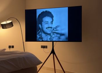 استديو هادئ بسرير ماستر