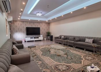 استراحة بمسبح خارجي بحاجز