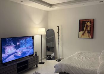 استديو بسرير ماستر ودخول ذاتي