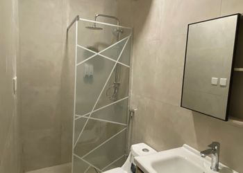 استديو بدخول ذاتي وسرير مريح 