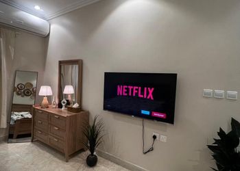 استوديو بدخول ذاتي 