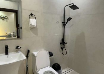 شقة بغرفة معيشة وغرفة نوم 