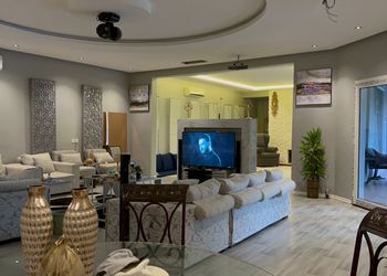 استراحة باطلالة على الجبل ومسبح 