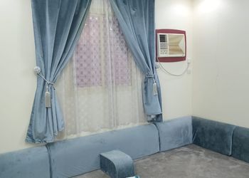 دور أرضي بصالة وغرف نوم 