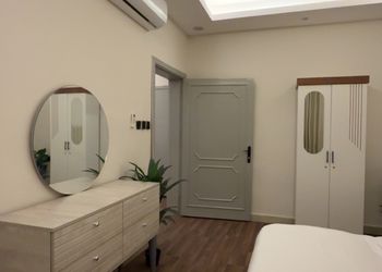 شقة بغرفة معيشة وغرفة نوم 