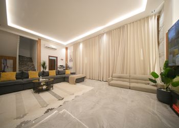 استديو هادئ بسرير ماستر 