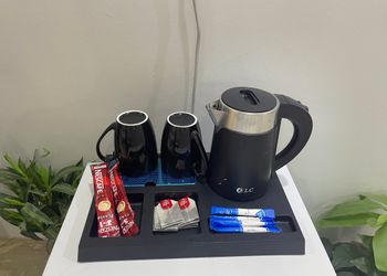 استديو بأثاث مريح وبسيط 