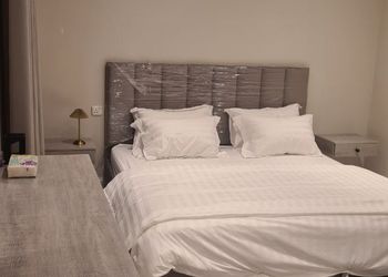 شقة بغرفة نوم وصالة 