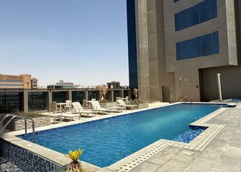 استديو هادئ بدخول ذاتي 