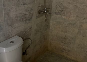 استديو بسرير ماستر وجلسة جانبية
