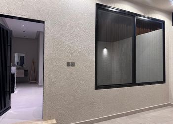 استديو بتصميم أنيق ودخول ذاتي