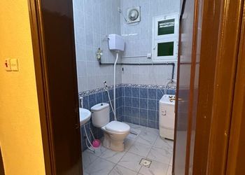 استراحة بألعاب أطفال وجلسة خارجية 