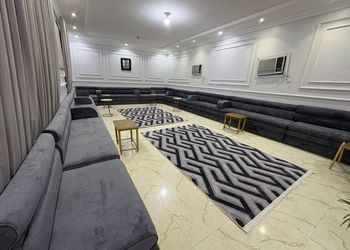 استراحة بمسبح خارجي 