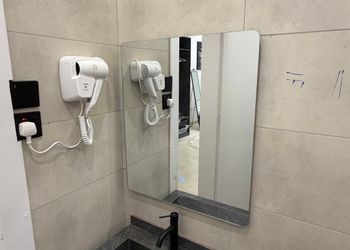 استديو هادئ بسرير ماستر 