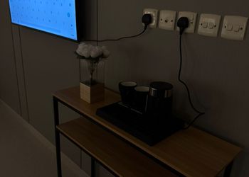 استديو بسرير ماستر وجلسة جانبية