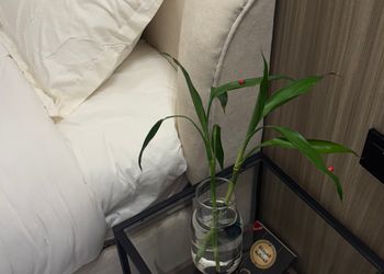 استديو بأثاث مريح وبسيط 