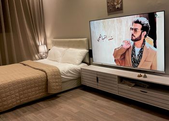 استديو بسرير ماستر وجلسة جانبية 