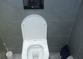 شقة بصالة جلوس وغرفة نوم 