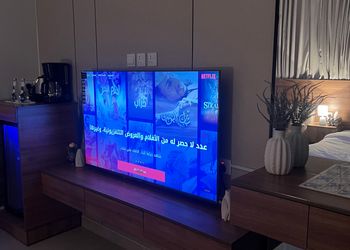 استديو بدخول ذاتي وتصميم هادئ 