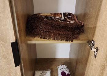 استديو بسرير ماستر وجلسة جانبية