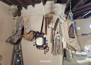 مزرعة بجلسة مطلة على مدرجات زرع