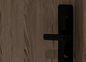 استديو بسرير ماستر وجلسة جانبية