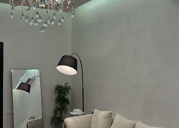 استديو بسرير ماستر وجلسة جانبية