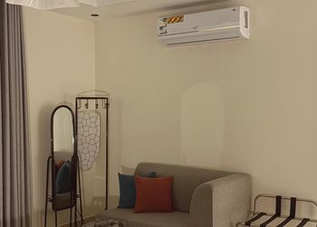 استديو بأثاث مريح وبسيط 