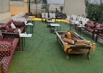 استراحة بجلسة خارجية و مجالس