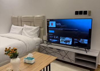 استديو هادئ بسرير ماستر 