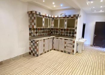 استراحة بمجالس ومسطح اخضر