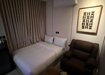 استديو بسرير ماستر ودخول ذاتي