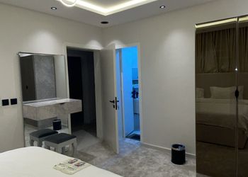 شقة بصالة بتصميم أنيق  دخول ذاتي