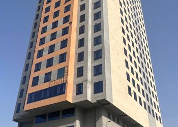 شقة بغرفة معيشة وغرفتين نوم 