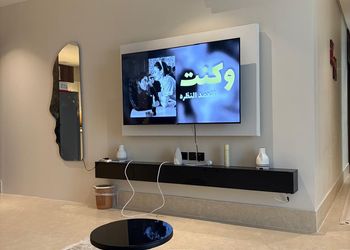 شقة بثلاث غرف نوم وصالة