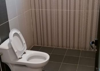 شاليه بألعاب مائية ومسبح داخلي 