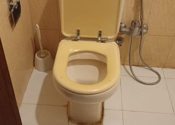 استديو بأثاث مريح وبسيط 