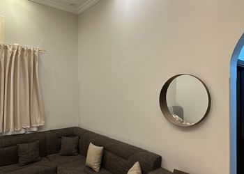 استديو بسرير ماستر وجلسة جانبية