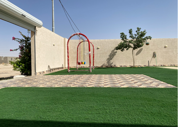 شاليه بمسبح بألعاب مائية 