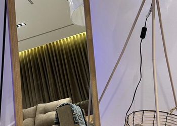 استديو بأثاث مريح وبسيط 