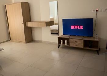 استديو بسرير ماستر وجلسة جانبية